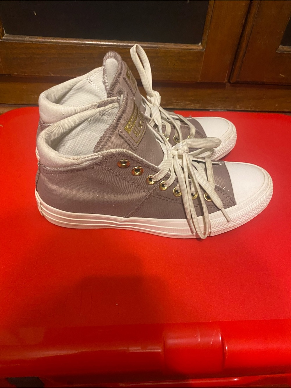 Purple Chuck Taylor size 7